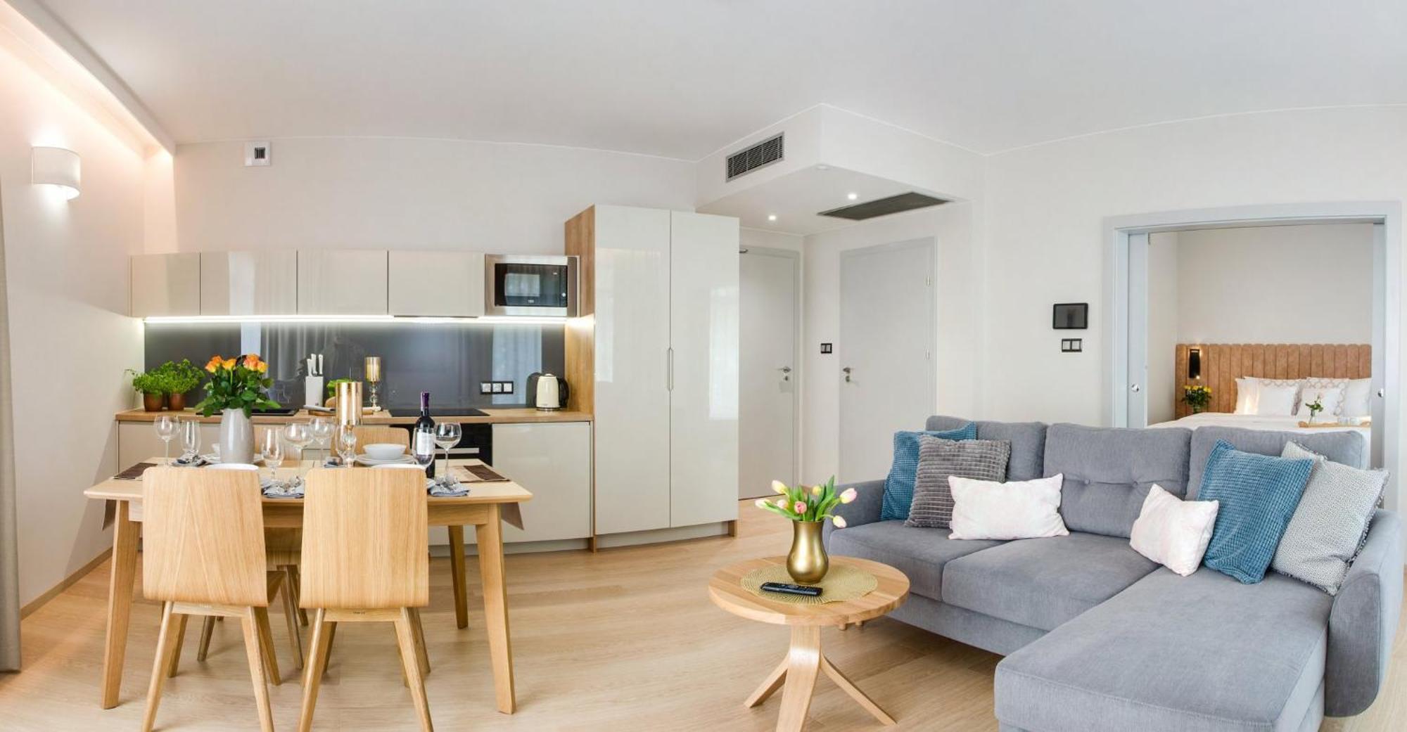 Verde Apartments Centrum Klimatyzacja كوزتسالين المظهر الخارجي الصورة
