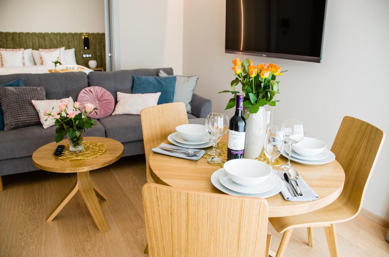 Verde Apartments Centrum Klimatyzacja كوزتسالين المظهر الخارجي الصورة